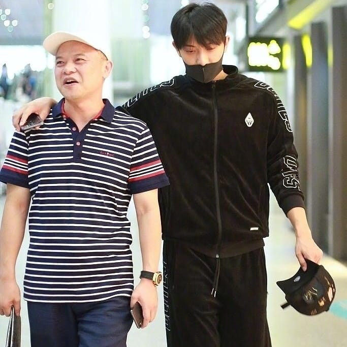 Hoàng Tử Thao chia sẻ ảnh chụp của bố cùng với lời hứa không bao giờ làm bố thất vọng nữa Ảnh 6