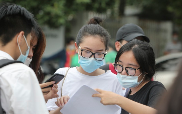 Thí sinh thi tốt nghiệp THPT đợt 2 có thể tra cứu điểm từ 0h ngày 16/9 Ảnh 2