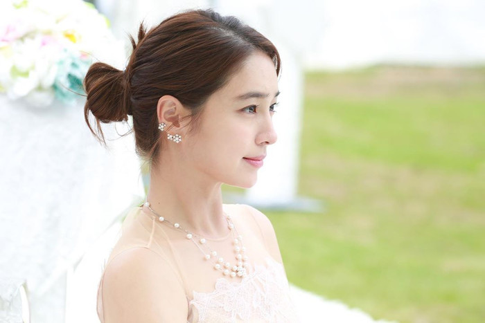 'Bà xã Lee Byung Hun' Lee Min Jung tựa nữ thần tại đám cưới: Lập tức đứng top 2 Naver Ảnh 3