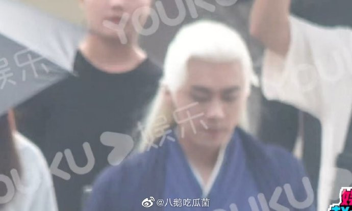 Cư dân mạng phát cuồng với hình ảnh tóc bạch kim cổ trang của Lý Dịch Phong trong 'Kính song thành' Ảnh 5