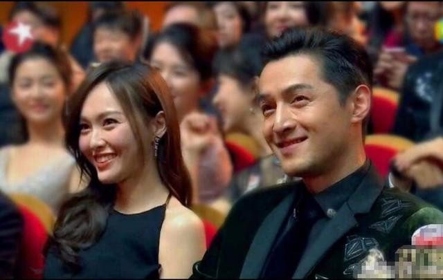 Ảnh hậu trường 'Phồn hoa': Đường Yên xinh đẹp với mũ beret, lần nữa hợp tác với Hồ Ca sau nhiều năm xa cách Ảnh 7