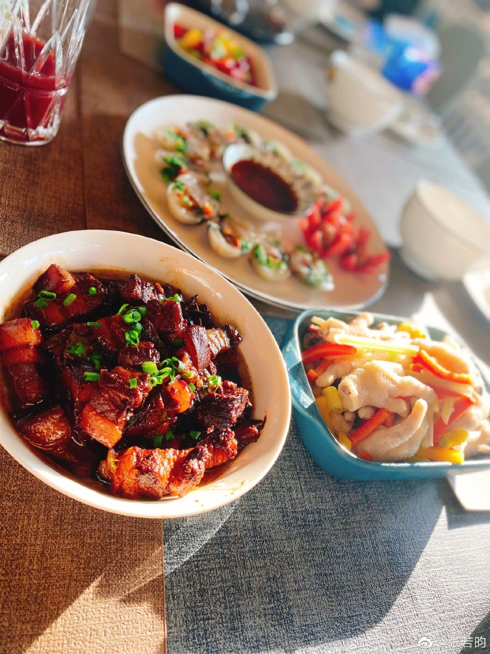 Lưu Hạo Nhiên ăn 'bánh gato miễn phí' khi Trương Nhược Quân khoe tăng 5 kg vì ở với vợ Ảnh 12