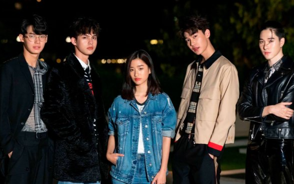 Thái Lan tung bản remake 'Vườn sao băng': Fan tá hỏa vì cặp Sarawat - Tine bỗng trở thành anh em chí cốt trong nhóm F4 Ảnh 2