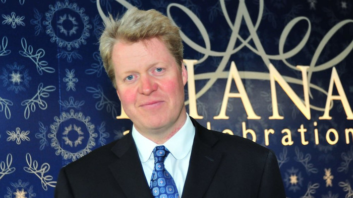 Charles Spencer, em trai Công nương Diana.