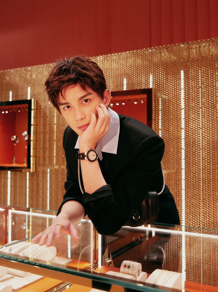 Ngô Lỗi cứ như 'biến hình' thành Đinh Vũ Hề, Cnet: Hai người họ giống nhau quá! Ảnh 5