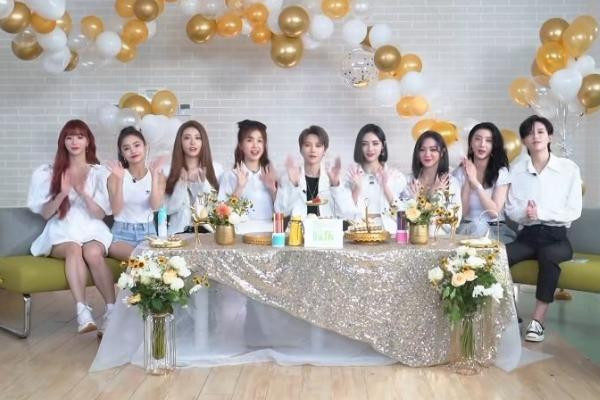 Thành viên của nhóm nhạc Hàn Quốc bị tát khi dùng áo che cho đồng đội, Cnet: The9 tốt quá rồi còn gì! Ảnh 10