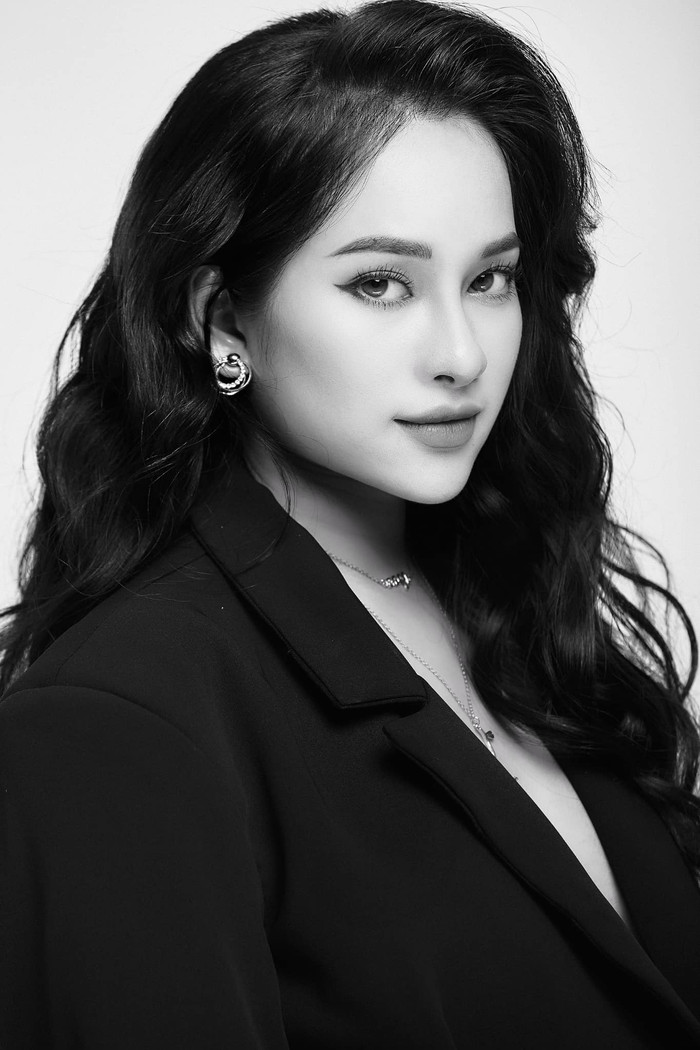 Sara Lưu cùng ông xã Dương Khắc Linh ấm áp lưu lại hành trình lần đầu làm cha mẹ! Ảnh 7