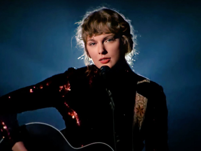 Taylor Swift trở lại biểu diễn tại làng nhạc Country sau bao năm: Nàng công chúa dịu dàng năm xưa đây rồi! Ảnh 2