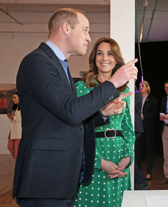 Cử chỉ vô tình tiết lộ thay đổi trong mối quan hệ giữa Kate và William Ảnh 4