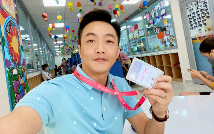 Cường Đô La khoe ảnh họp phụ huynh lớp 6 cho Subeo, dân mạng nhanh chóng phát hiện 'có gì đó sai sai' Ảnh 2