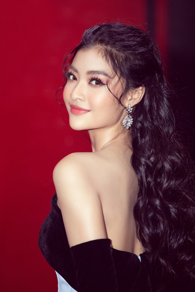 Với hành động này, phải chăng Ngọc Trinh cũng đang mê mẩn Lona (King of Rap 2020)? Ảnh 5