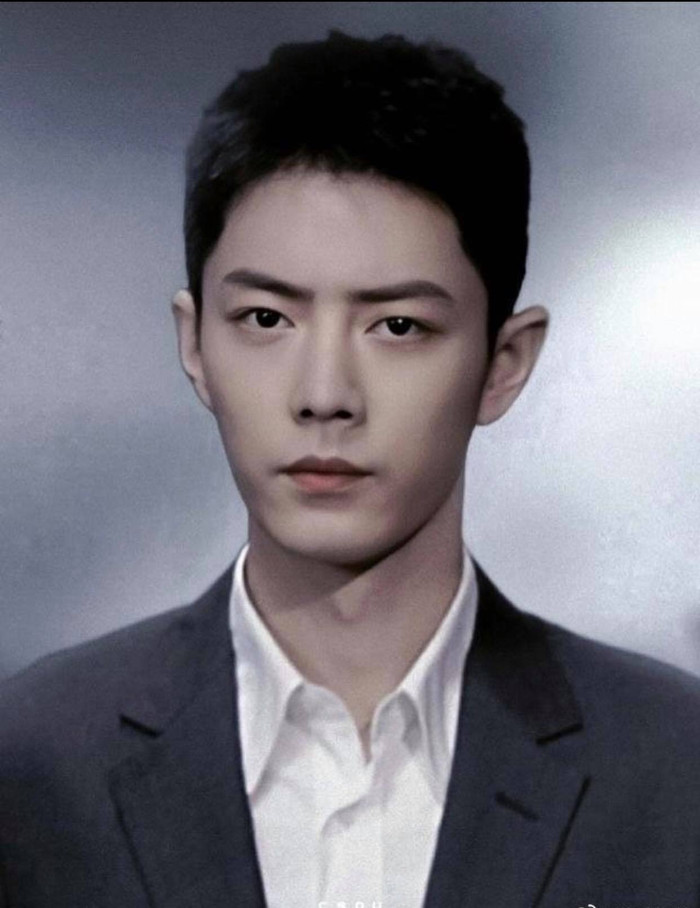 Tiêu Chiến trong phim chống dịch: Kẻ chê giống ông chú, người khen trưởng thành, chín chắn Ảnh 4