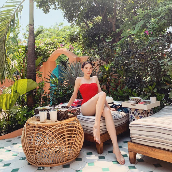 Linh Rin sở hữu hình thể gợi cảm không kém những người đẹp đình đám khác