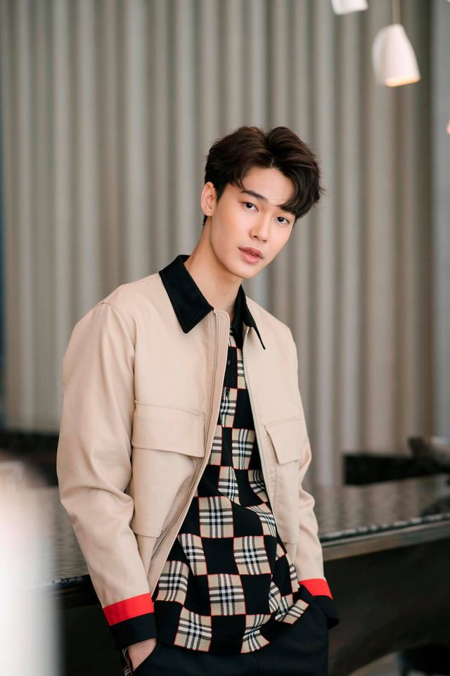 Đạo diễn phụ trách thực hiện 'F4 Thái Lan' tiết lộ lý 'chọn mặt gửi vàng' dàn diễn viên chính và tính cách của từng nhân vật Ảnh 15