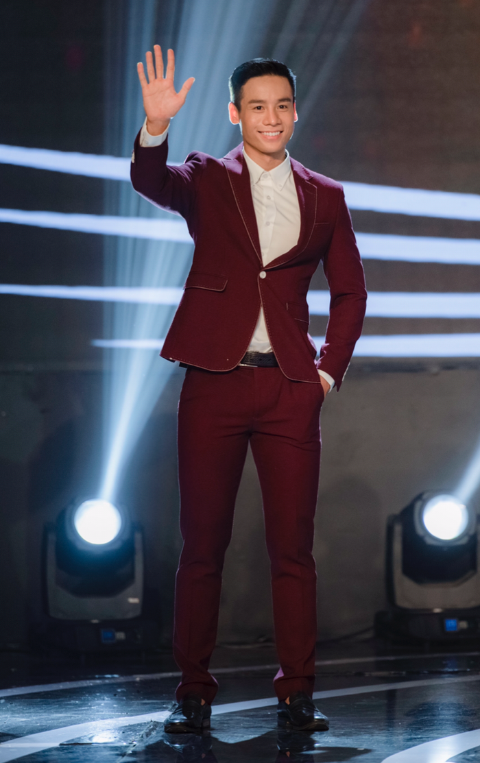 Cao Xuân Tài hiện đang là gương mặt sáng giá trong showbiz khi anh ngày càng gặt hái được nhiều thành công với vai trò diễn viên, người mẫu thời trang cũng như người dẫn chương trình