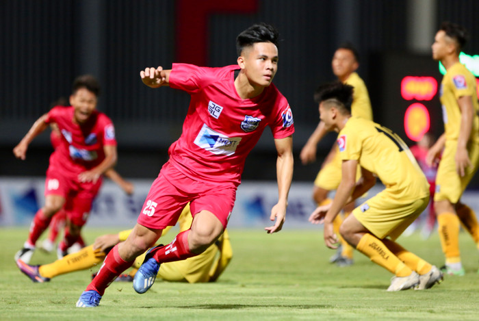 Phan Viết Thiện ghi bàn duy nhất giúp U17 PVF đánh bại U17 Thanh Hóa.