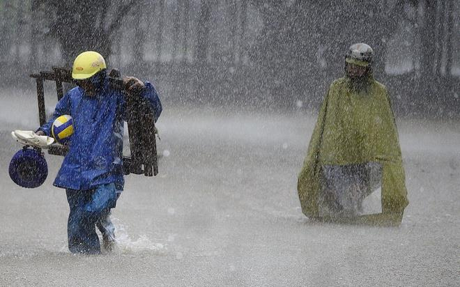 Hoàn lưu bão số 5 kết hợp gió mùa, cả nước mưa dông Ảnh 2