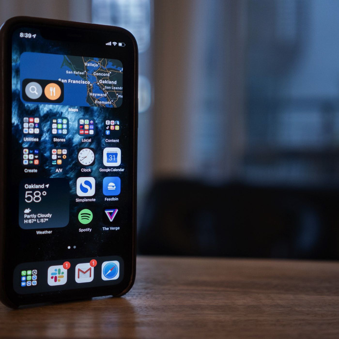 iOS 14 thể hiện những sự cởi mở nhất định của Apple trong trải nghiệm người dùng. Ảnh: The Verge