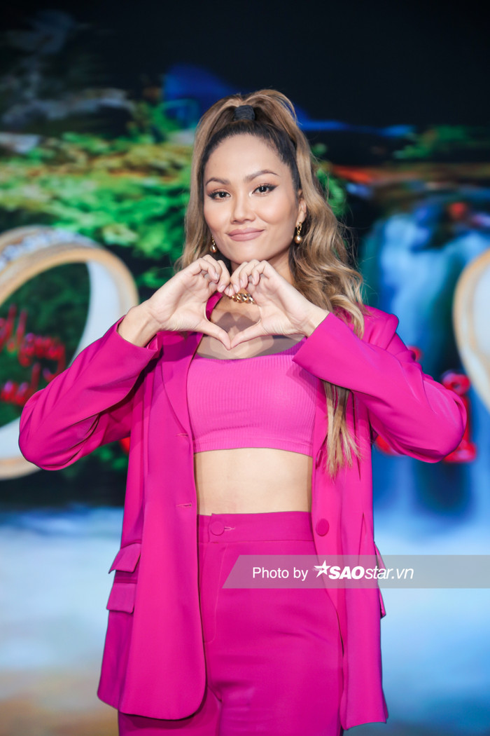 Lần đầu làm bà mối tìm Chân ái, H'Hen Niê trải lòng: 'Hy vọng đàn ông sẽ lắng nghe và thấu hiểu phụ nữ nhiều hơn' Ảnh 12