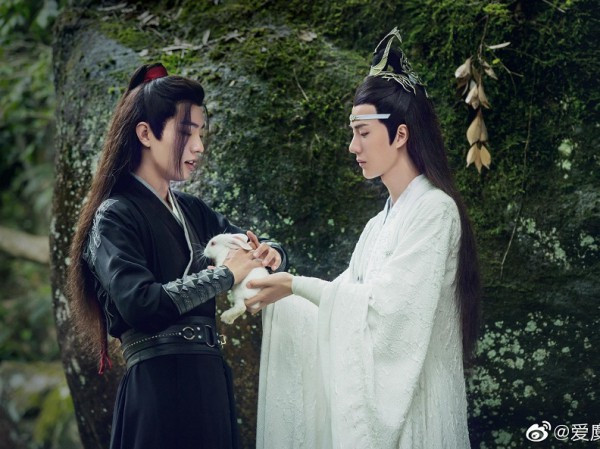 Không có Tiêu Chiến cản đường: Vương Nhất Bác 'bá đạo' tại Kim Ưng 2020, bỏ xa Dịch Dương Thiên Tỉ - Chu Nhất Long một khoảng cách lớn Ảnh 3