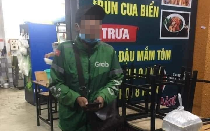 CĐM bức xúc chuyện nam shipper chạy 10km giao 2 hộp ốc lúc giữa đêm bị khách 'bom' hàng Ảnh 2