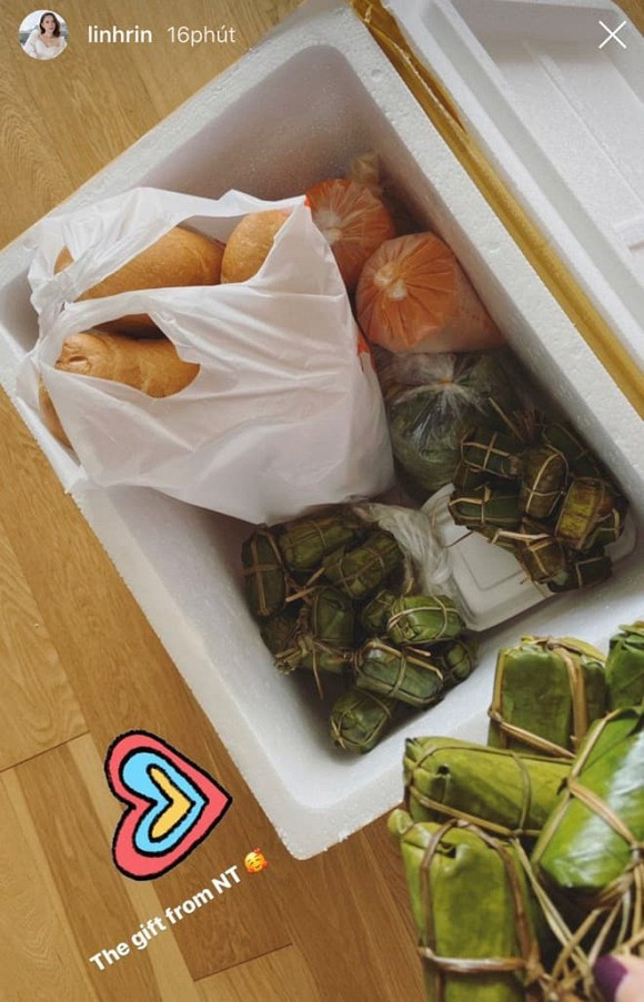 Linh Rin còn được 'bố chồng tương lai' tặng cả hộp quà to bự thế này đây!