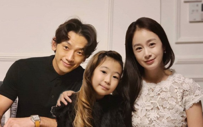 Vợ chồng Kim Tae Hee bị chê xuống sắc trong tiệc thôi nôi của con gái thứ 2 Ảnh 2