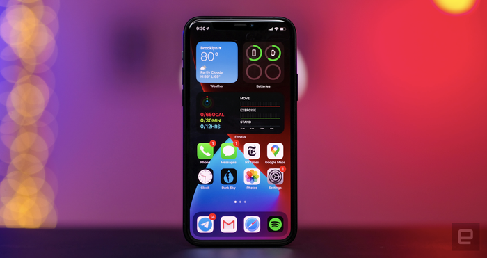  Widget trên bản cập nhật iOS 14 là những phím tắt với hình dạng các ô tuỳ chỉnh để truy cập nhanh một ứng dụng nào đó. (Ảnh: Engadget)