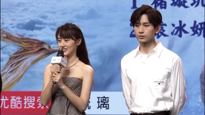 Nhưng lại nhanh chóng 'trở mặt' khi phim kết thúc.