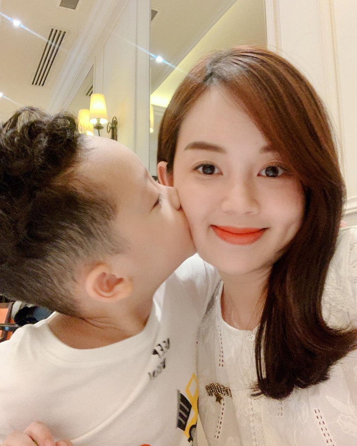 Ly Kute và bé Khoai Tây