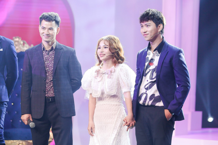 Ngọc Bích và Hoài Giang quyết định sẽ hẹn hò sau khi rời chương trình Chân Ái