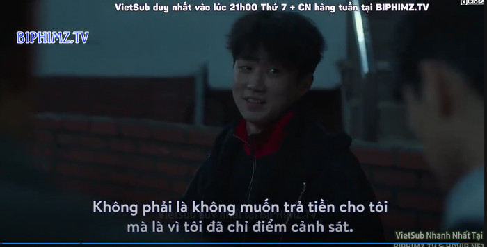 Nhân chứng qoanh co khi ở hiện trường 