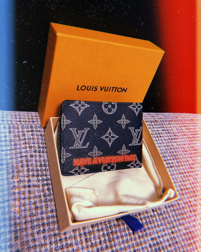 Chia tay nhưng vẫn tặng đồ hiệu, bạn trai cũ Linh Ngọc Đàm 'đốn tim' dân mạng vì bên trong ấm áp bên ngoài nhiều tiền Ảnh 9