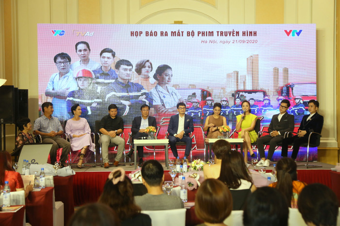 Thu Quỳnh tái xuất với vai 'tiểu tam' cướp chồng bạn thân, trở về lấy danh nghĩa 'đòi lại bố cho con gái' Ảnh 7