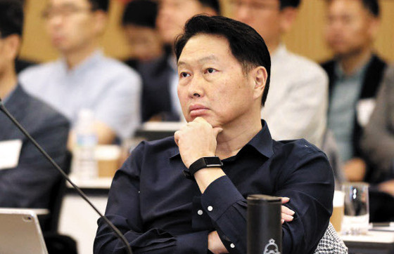 Lộ diện người thừa kế tập đoàn lớn Hàn Quốc: Knet ngỡ ngàng vì giống phim truyền hình - cháu ngoại cựu tổng thống! Ảnh 8