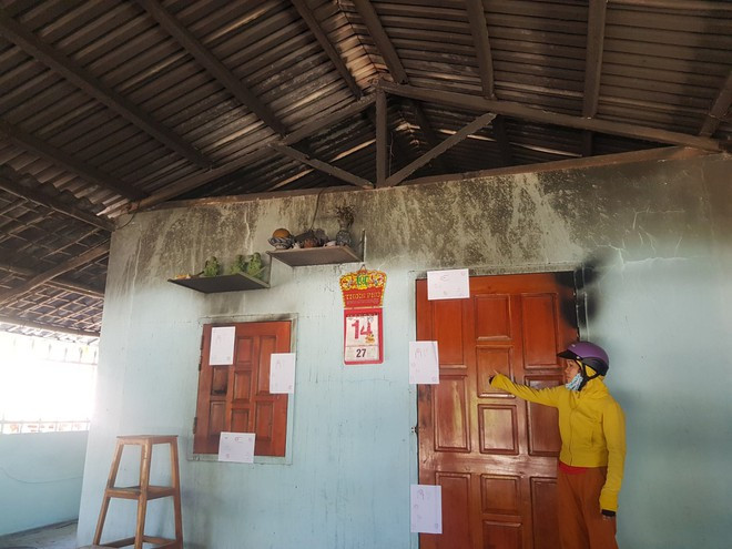 Căn nhà bốc cháy lúc rạng sáng khiến 4 người trong gia đình bị bỏng nặng. Ảnh: Minh Nguyệt/Thanh Niên