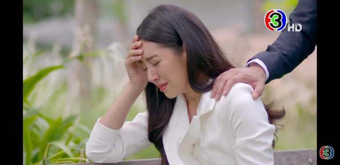 Trailer 'Chiêu trò lừa gạt': Bella Ranee khóc cạn nước mắt vì bị chồng phản bội, 'xử' đẹp tiểu tam, Pope Thanawat hóa luật sư điển trai vạn người mê Ảnh 13