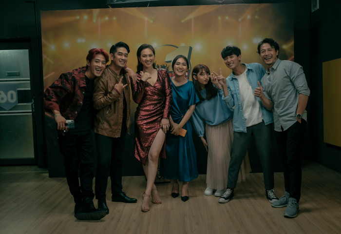 'Sài Gòn trong cơn mưa': Hành trình 'săn mưa' gian nan, còn phải quay vào mùng 1 Tết Ảnh 21