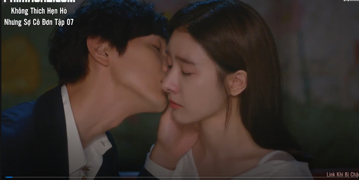 Và hôn lên giọt nước mắt ấy.