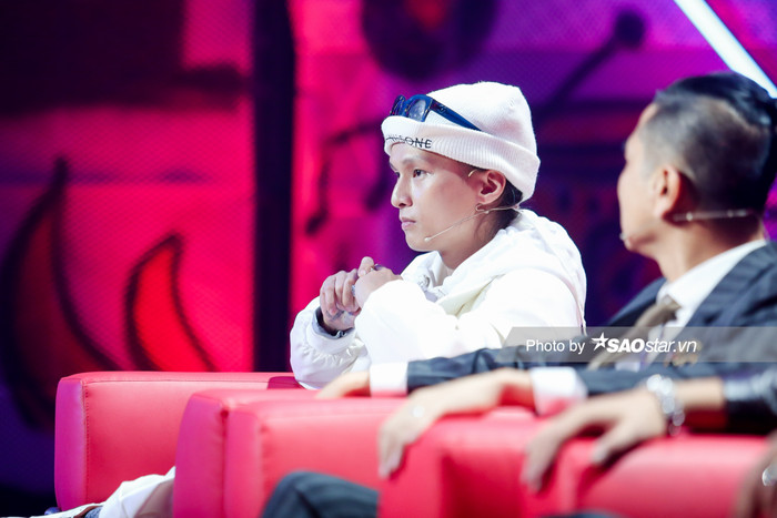 Right nâng trình bản nhạc xổ số 'huyền thoại' làm bùng nổ sân khấu King Of Rap: Catchy, duyên dáng và đầy ý nghĩa Ảnh 6