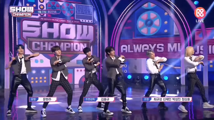 Stray Kids xuất sắc ẵm cúp Show Champion tuần này.