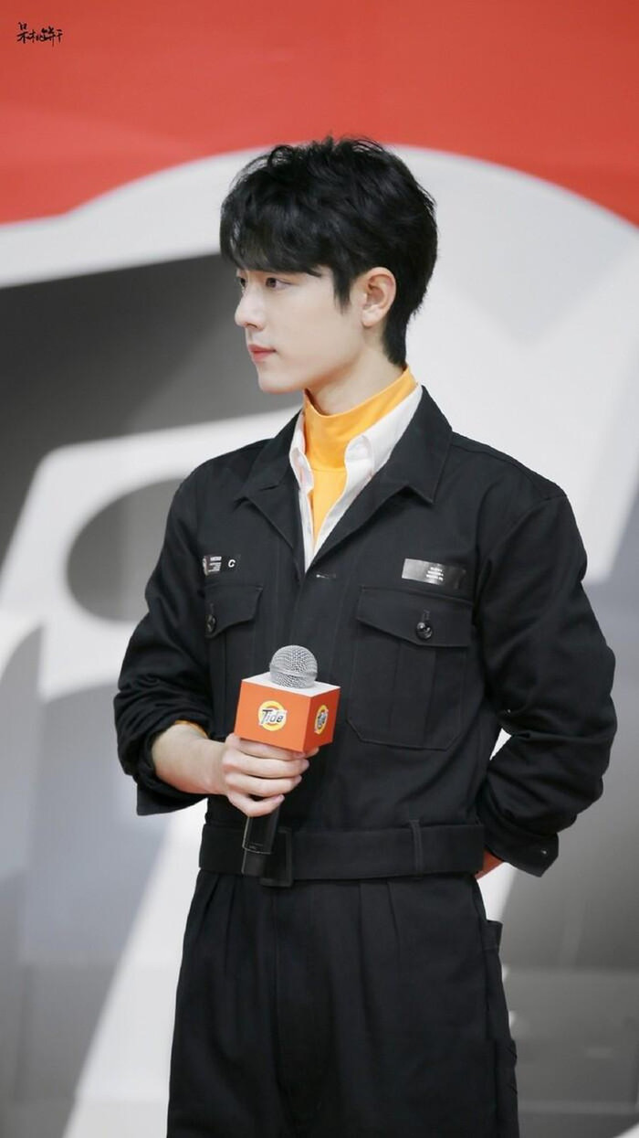 Tiêu Chiến gầy gò, hốc hác trong tạo hình phim mới Ảnh 4