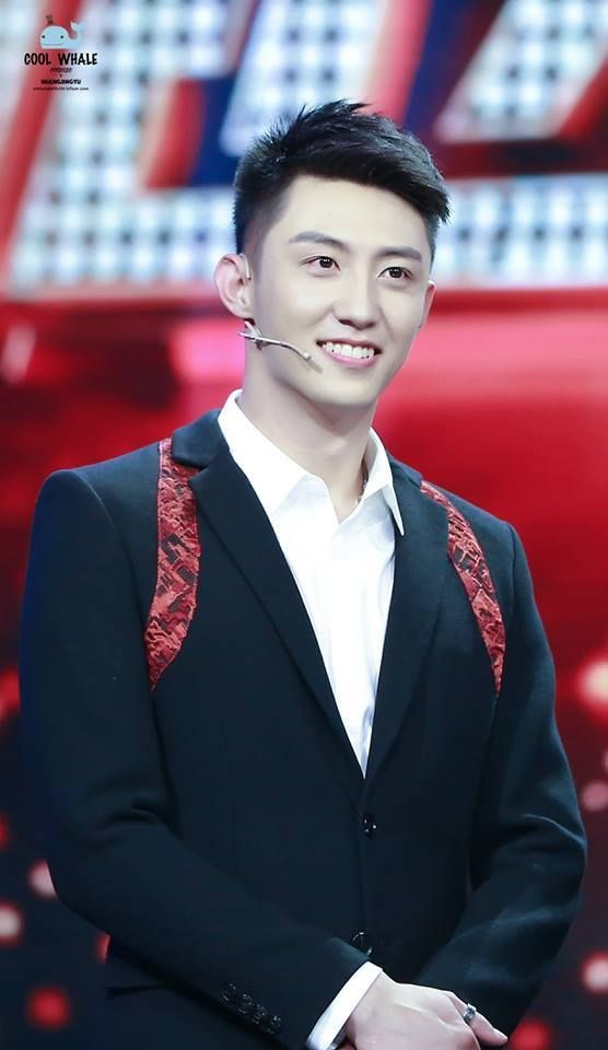 Tiêu Chiến gầy gò, hốc hác trong tạo hình phim mới Ảnh 3