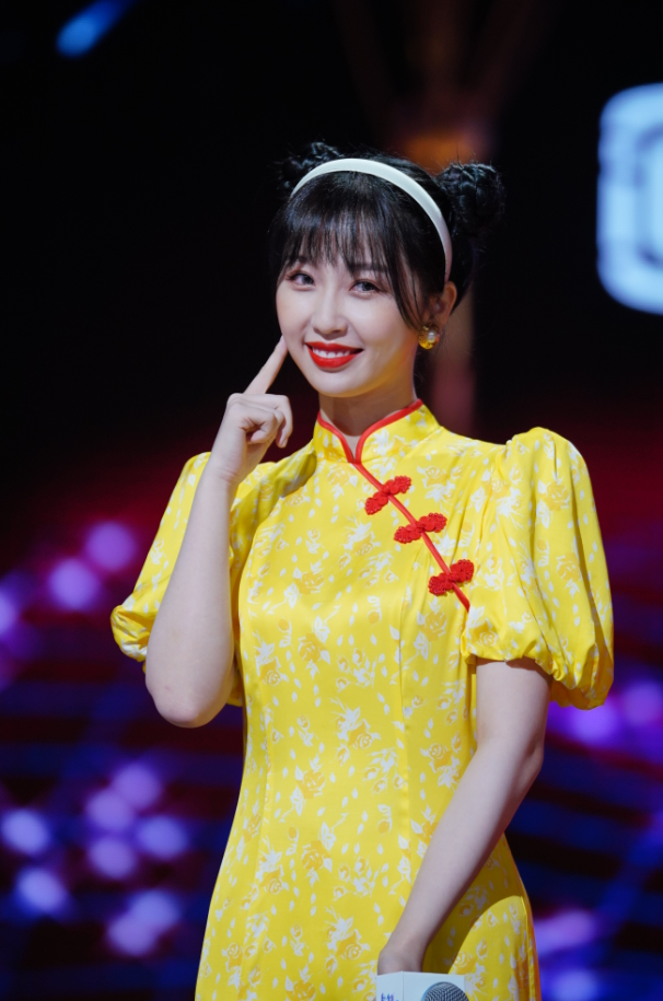 Ngu Thư Hân muốn có bạn trai là nghệ sĩ có tiền, truyền thụ 'thương hiệu độc đáo' cho Angelababy Ảnh 18