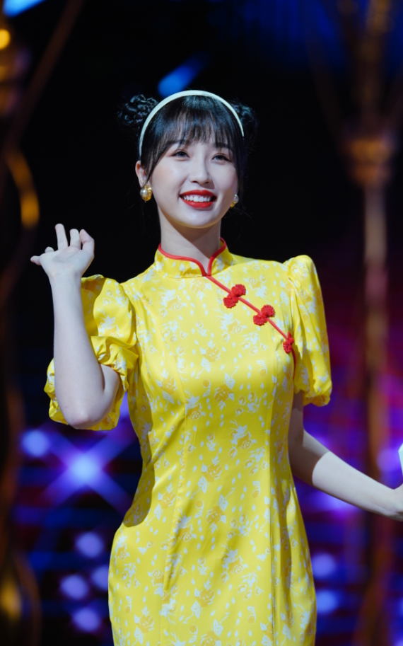 Ngu Thư Hân muốn có bạn trai là nghệ sĩ có tiền, truyền thụ 'thương hiệu độc đáo' cho Angelababy Ảnh 12