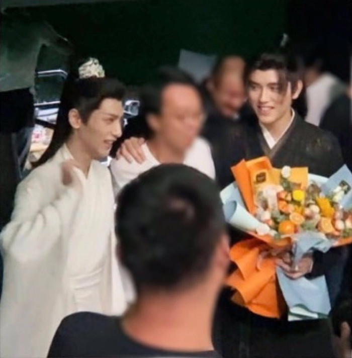 'Hạo y hành' đóng máy: La Vân Hi gây xôn xao vì gương mặt già nua xuống sắc Ảnh 3