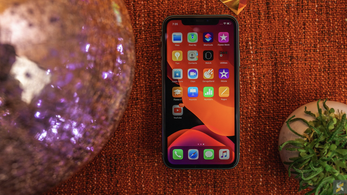 Người hâm mộ 'Táo khuyết' đã có thể vui mừng vì nhiều khả năng thế hệ iPhone mới được 'vén màn' chỉ trong khoảng 2 tuần nữa. (Ảnh: Harianterkini)