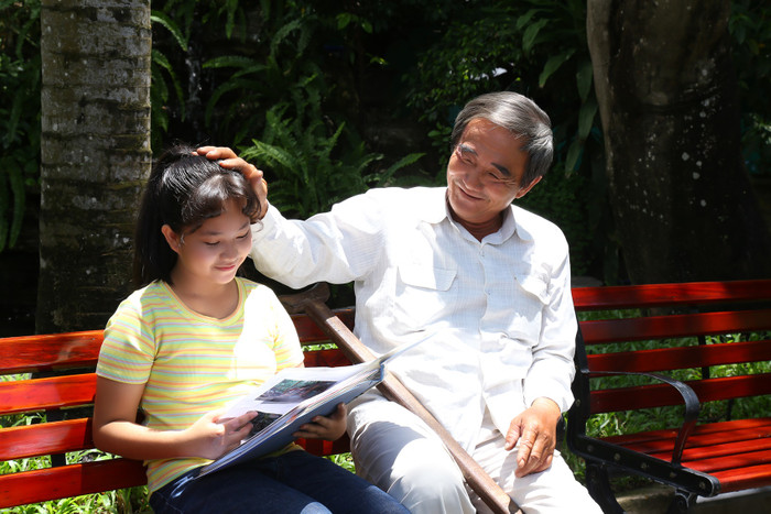 Cô bé 13 tuổi sống cùng cha trên ghe nhỏ: 'Các bạn ở trường ăn hiếp vì nhà con nghèo' Ảnh 17