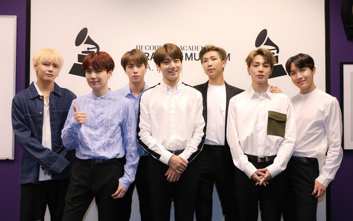 Công ty chủ quản Big Hit Entertainment vừa mạnh tay xử lý các hành vi phỉ báng BTS hứa sẽ bảo vệ đanh dự của gà nhà Ảnh 2