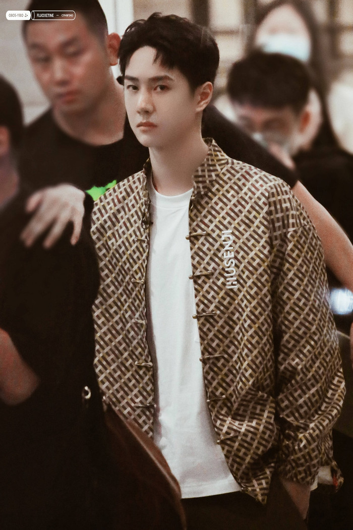 Vương Nhất Bác dù 'khó ở' và tròn trịa nhưng vẫn rất đẹp trai khi ghi hình chương trình Thiên thiên hướng thượng ngày 24/9 Ảnh 8